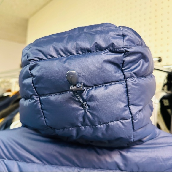 Patagonia Down Sweater Hoody Jacket - Picture 5 of 11